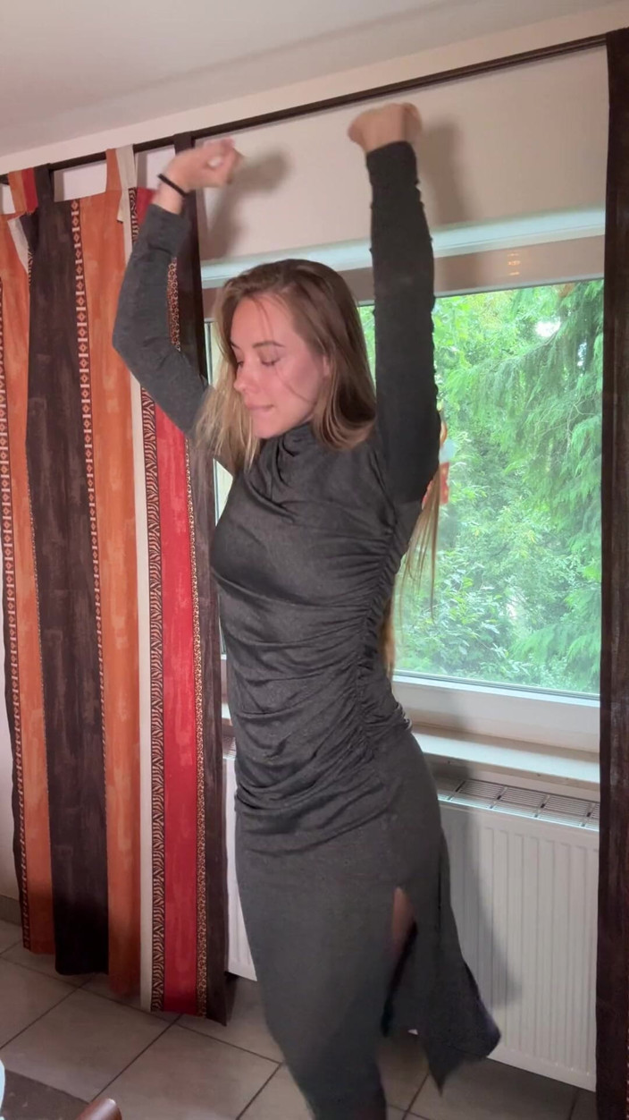 Steany: Протекающие движения