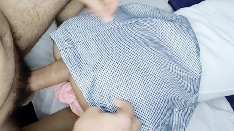 MynameisJuly: Jako školačka ve svých 18 letech mění své tělo kvůli známkám s...