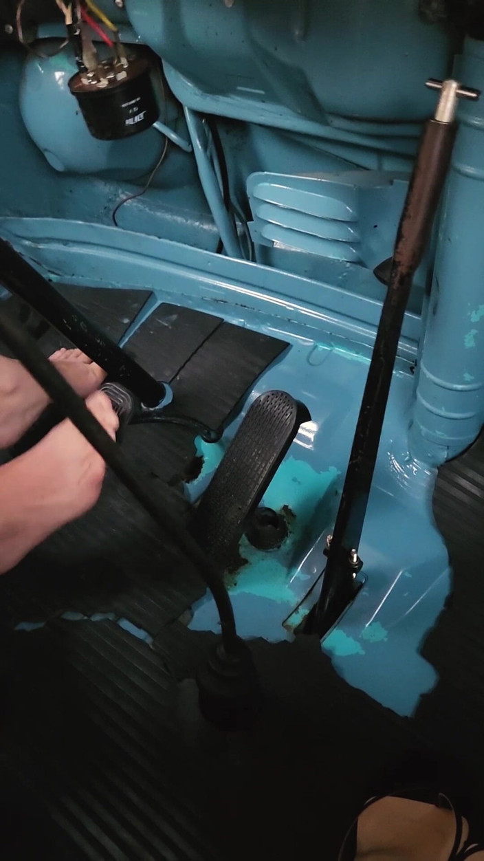 M4ndy: Driving &amp; Revving My Vw Bus