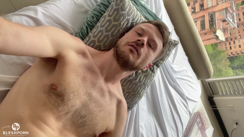 bleshporn: Julian Blesh předvádí svého tlustého ptáka