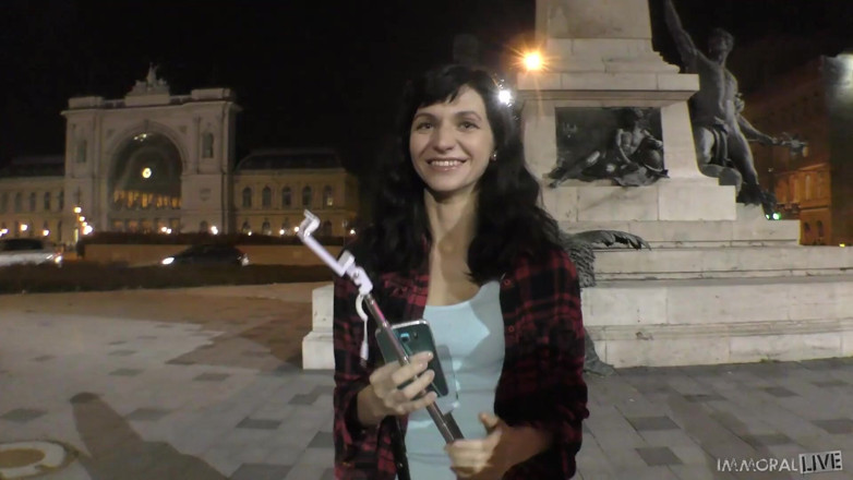Immoral Live: Chatte poilue et touffue