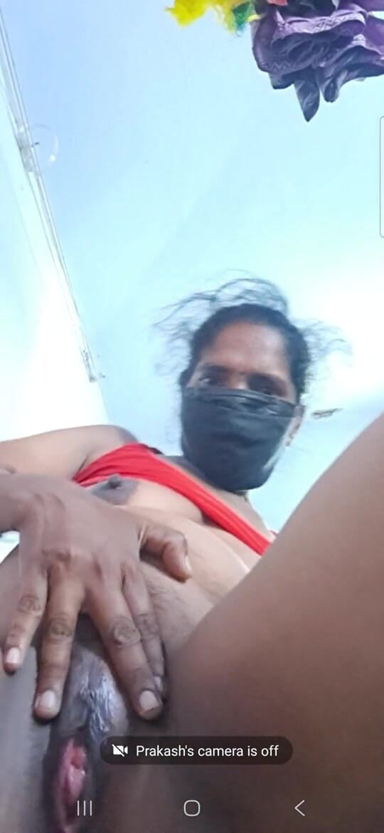 Il mio servizio di videochiamate nude (Jayaselvicbe) My Nude Video Call Service (Jayaselvicbe)