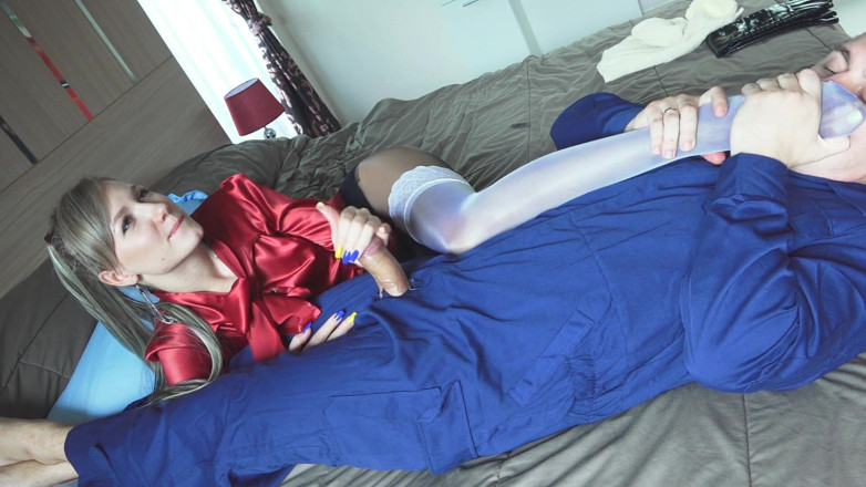 Angel The Dreamgirl: You going mad off my nyloned legs