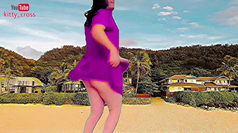 Kitty_Cross: Jestem uroczą Ladyboy w mini spódniczce i moim białym pięknym...