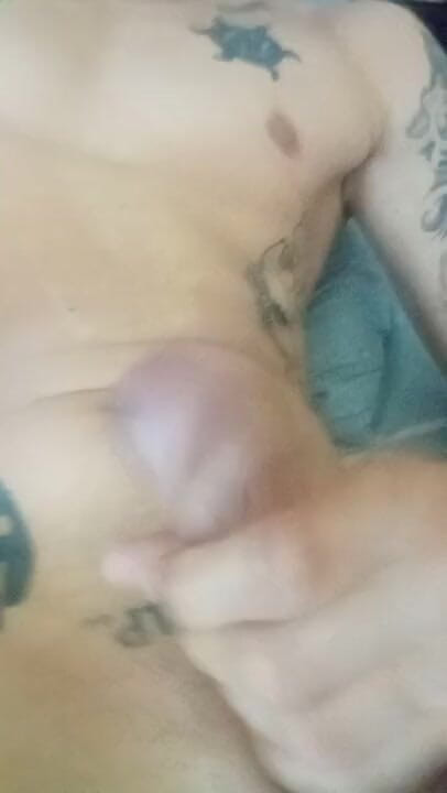 My big dick close up for you: Mă joc cu pula mea dulce