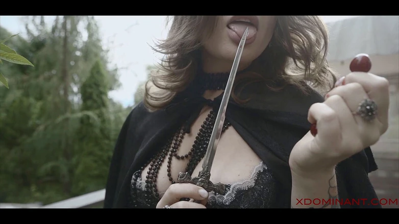 X Dominant: Xdominant 008 - orta yaşlı seksi kadın sahibe gotik erotik video