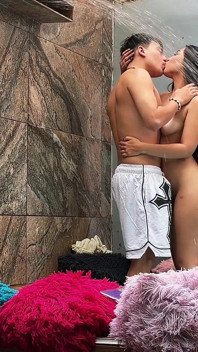Photoshoot with My Beautiful Colombian Girlfriend at the Pool... We Ended up Fucking and He Asked Me for Cumshot Inside