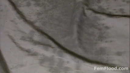 Fem Flood: oliviya edams apni phuhaar bhari choot ko bahkaane ke lie...