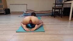Elza li: Dvojitá penetrace dildo jóga