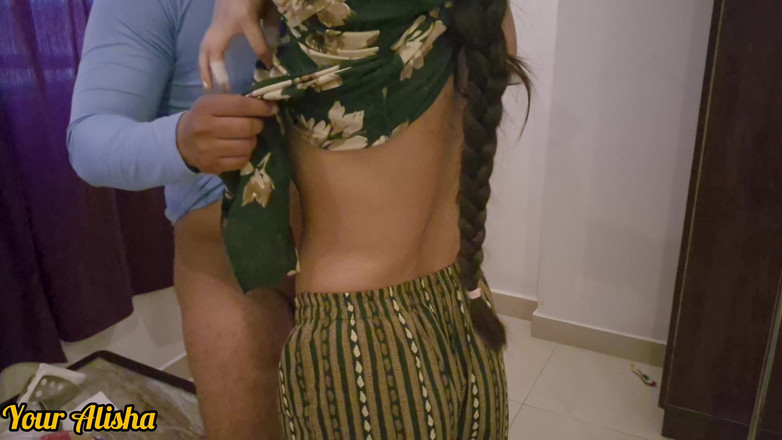 Your Alisha: Chupando o suco da buceta virgem da cunhada