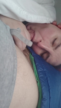 Büyük memeli Asyalı Amerikalı kadın kılıklı travesti tuzak park yerinde babası tarafından sikiliyor