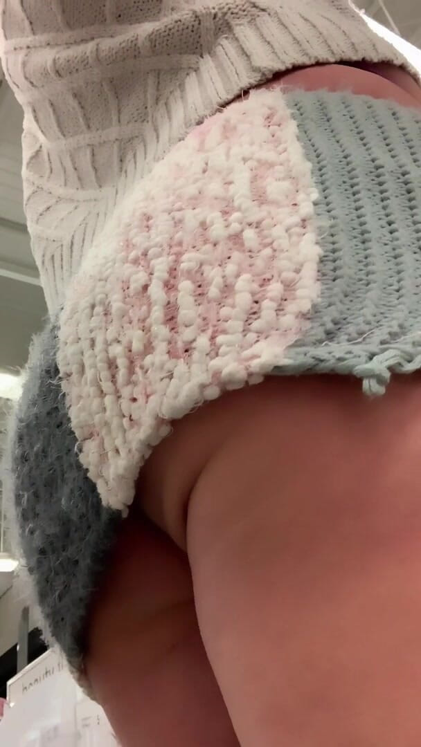 CindieLove: Tanga v Sexy Sissy TS Scarf pro exhibicionistu