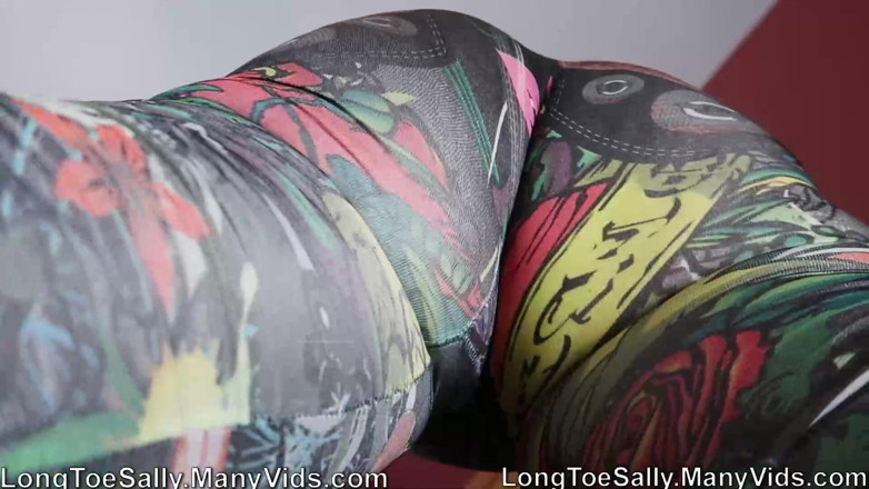Long Toe Sally Big Buns: Squishies - เลกกิ้ง