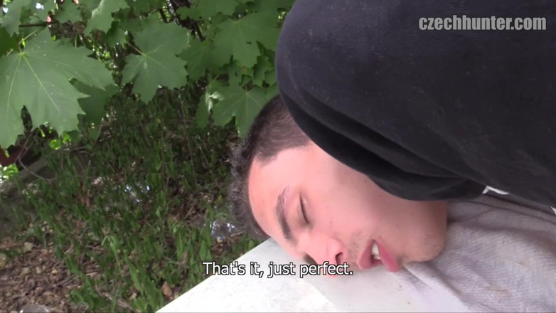 Czech Hunter: Czech Hunter Offers Broke Bartender 'ca'sh for an Outdoor Blowjob
