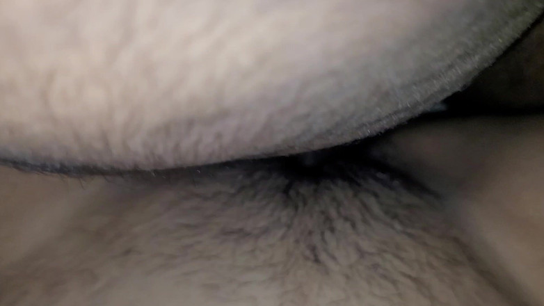 Tasnim Zara: 異なるバイラルラブ動画に当たるカップルの目標