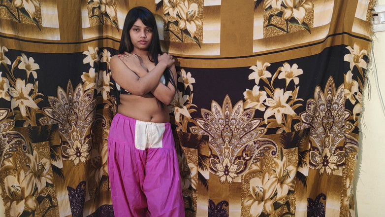 Alia Advani: Stunning Alia Advani’s Private Room Solo Sex