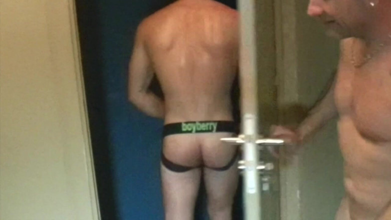 Latino Fucker: Fodido por um cara Msucel durante uma massagem