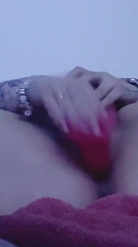 Figa squirting esplosiva