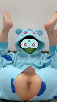 Bulbasaur Laying Eggs