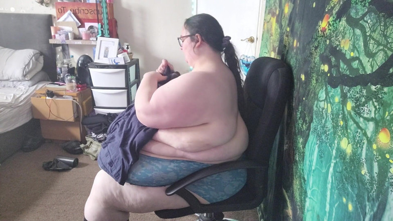 SSBBWLadyBrads: Sbbw Grwm Clothes Try on After Shower Part 1