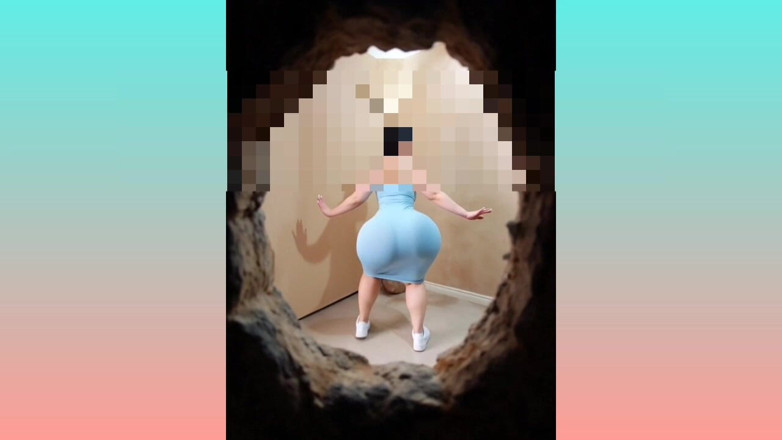 Xprohibidox1: Big-bootied Rich Woman in Fitting Room