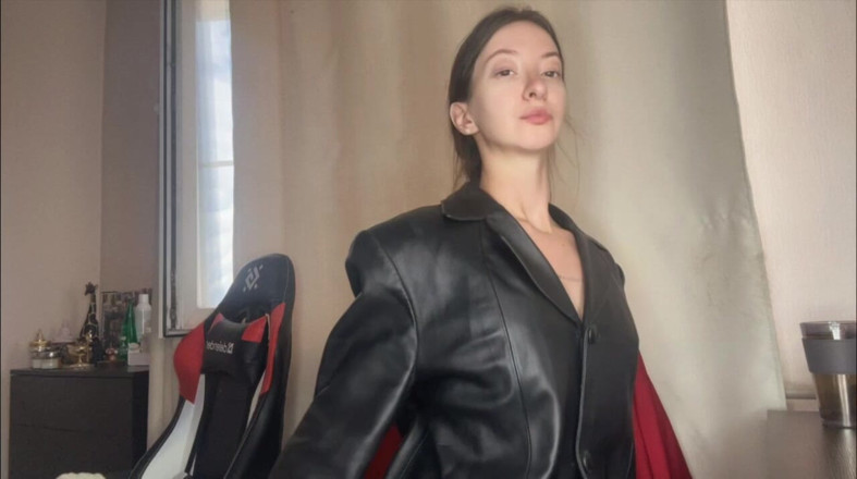 Skinny_lady69: Look Into My Eyes and Don't You Dare Look Away.