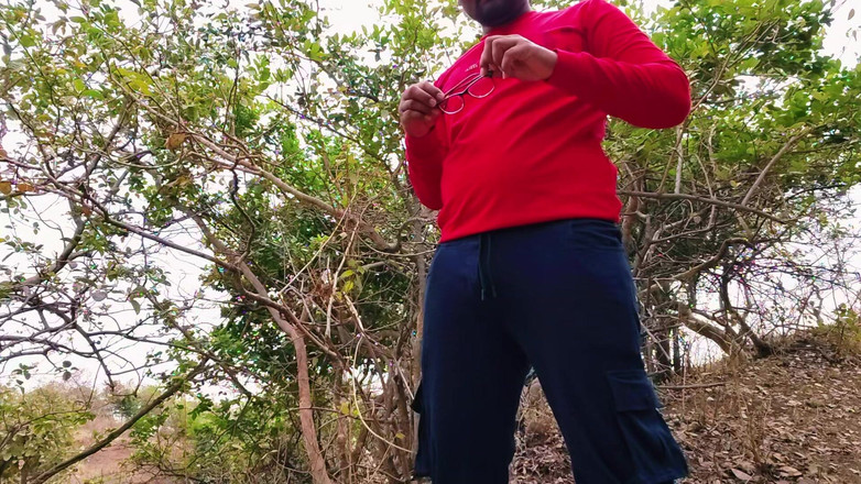 Premi pooja: 気分が乗って彼女の尻を犯した