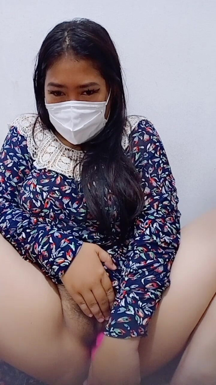 Vaginabig88: Köylü kız sexsi colmek'i baştan çıkarıyor