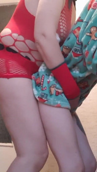 Meine stiefmutter gab mir einen heißen muschi-fick zum neuen jahr (eine Überraschung von meiner stiefmutter mit einem strap-on)