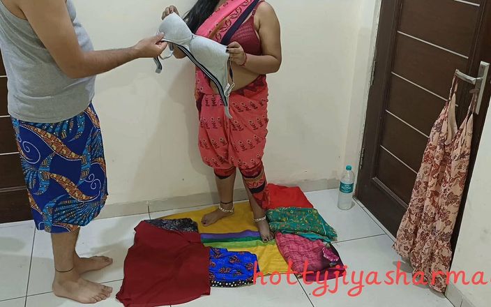 Hotty Jiya Sharmaa: Une vendeuse se fait baiser par un inconnu au moment...