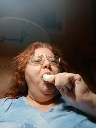 BBW nurse Vicki adventures with friends: I love Ice cream, bananas and popsicles Yum