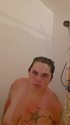 Dark_Leprechaun4_gir: L’heure de la douche