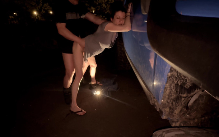 Whore Moan: Quickie på vägen offentlig deepthroat hora fru