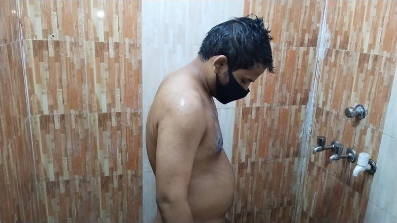 Indian Muslim Couple: Private Night with His Beautiful Wife in Bathroom
