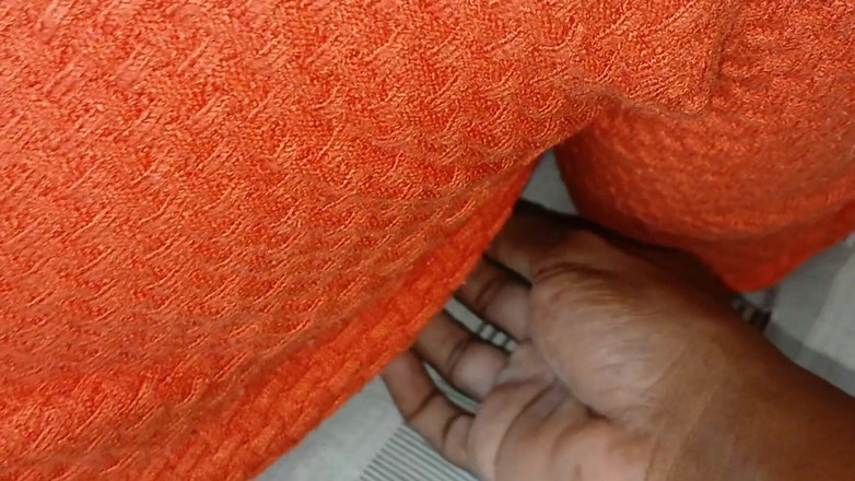 Apple Porn: ホットな義理の妹が週末のセックスを楽しむ