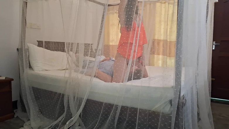 Karina_Doll: Best Facesitting Hotel Worker, Tourist Licking Pussy