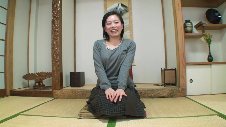 Japan Lust: Olgun Japon istekli bir şekilde amını sunuyor