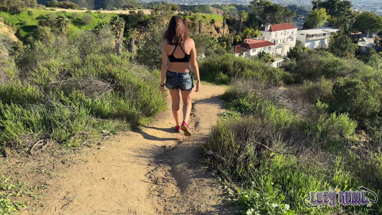 Lety Howl: Lety Howl'un Maceraları, Bölüm 11: Xbiz Los Angeles