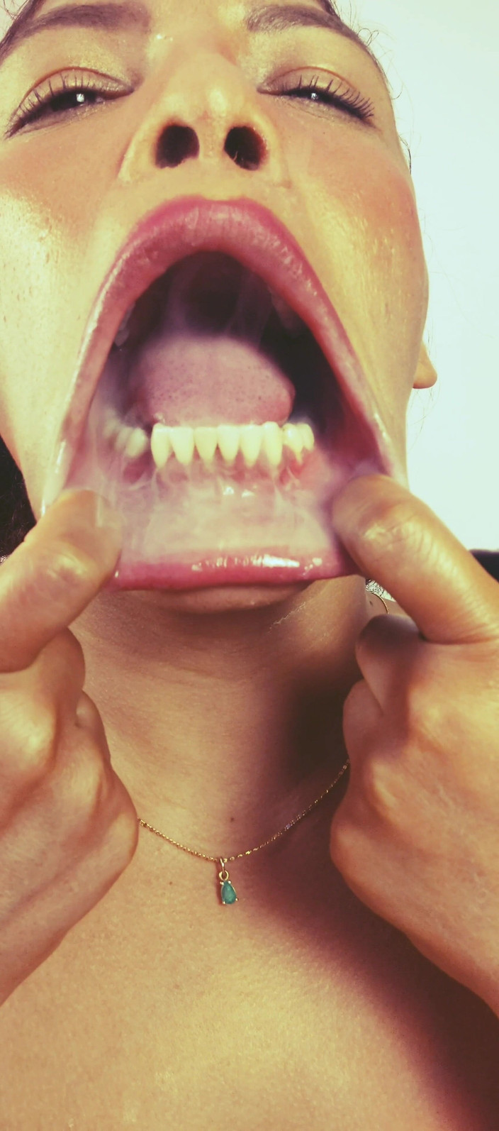 anabel693: Fetiš kouř, ústa a jazyk