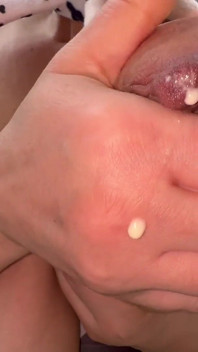 Hucow Milking and Nipple Pulling