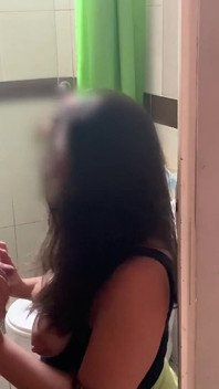 Seduzco En El Bao Y Me Da Las Nalgas Sin Resistirse