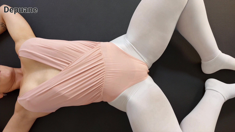 Depuane: Mijn stiefzus plaagde me terwijl ik haar training filmde