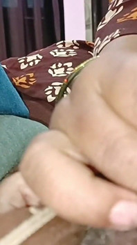 의붓아들 자지를 빨아