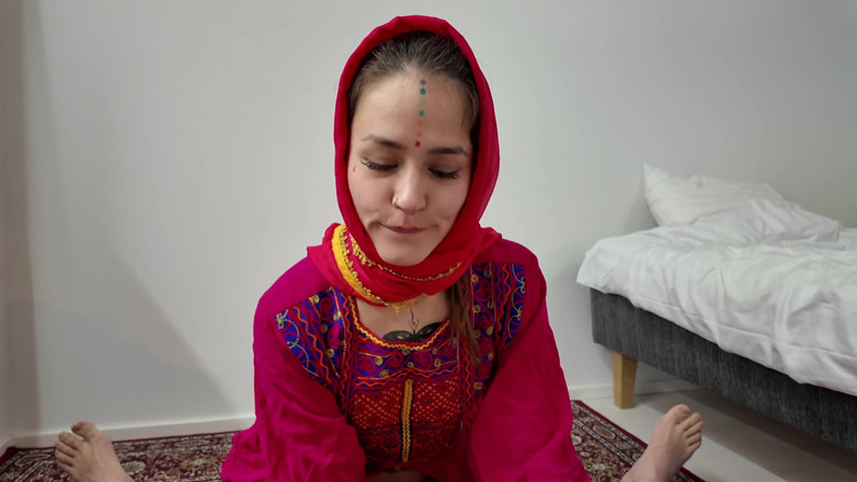 Amateur Homemade Porn: knullar min afghanska styvsyster medan vår pappa inte är hemma