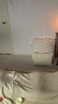 Neuvěřitelně orgasmická tantrická lingam / masáž penisu s více mužskými orgasmy - Kate & Chris Marley