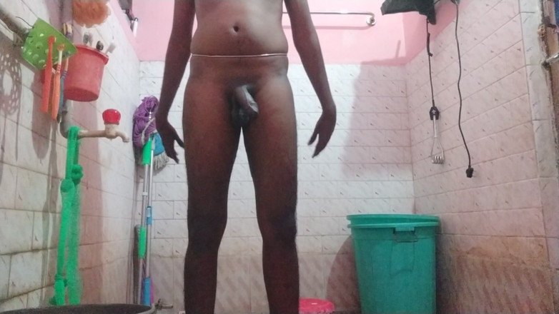 Tamil10inchesbbc: Tamil10inches – сексуальна ванна з великим чорним членом і 3 день масажу