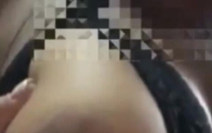 Sofixxx: Моя зрелая принимает видеозвонок со мной и говорит мне, что это просто для развлечения