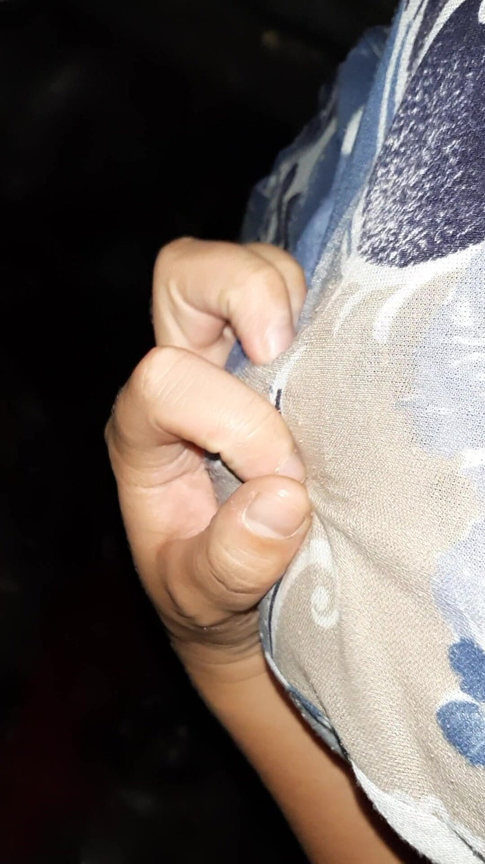 Lesbian-candys: 긴 드레스를 입고 보지를 자위해 정액을 줘 - Lesbian-candys