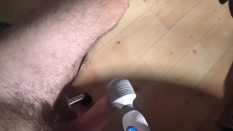 webcamboy98: Stříkání s vibrátorem pro kundičku