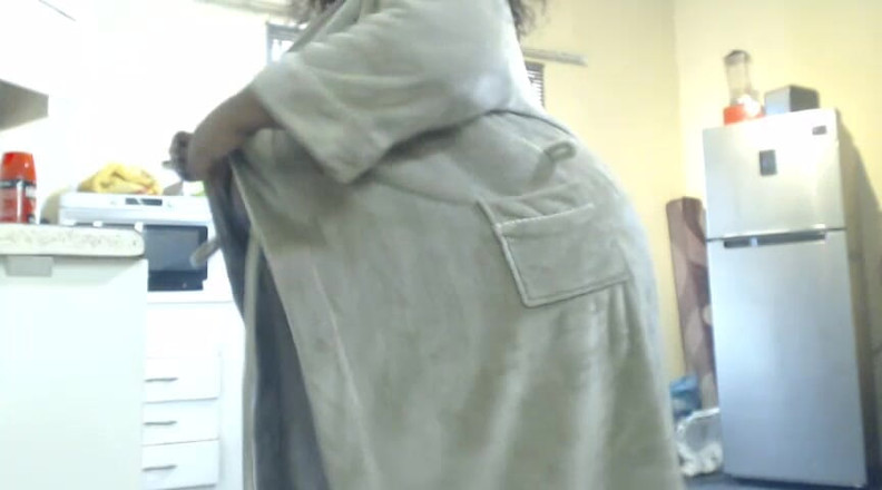 Legendary Booty Overdose: Ssbbw tietenspel en striptease